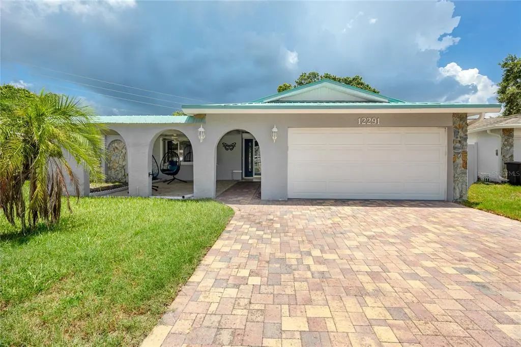 12291 Monarch Circle, SEMINOLE