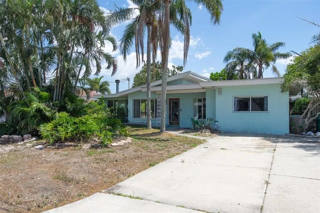 300 Westwinds Drive, PALM HARBOR