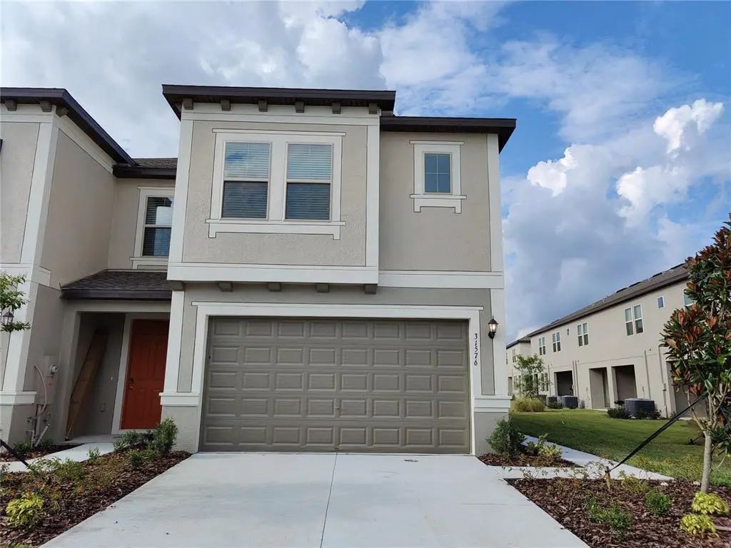 31576 Blue Passing Loop, WESLEY CHAPEL