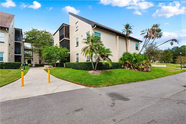 2025 Sylvester Road N101, LAKELAND