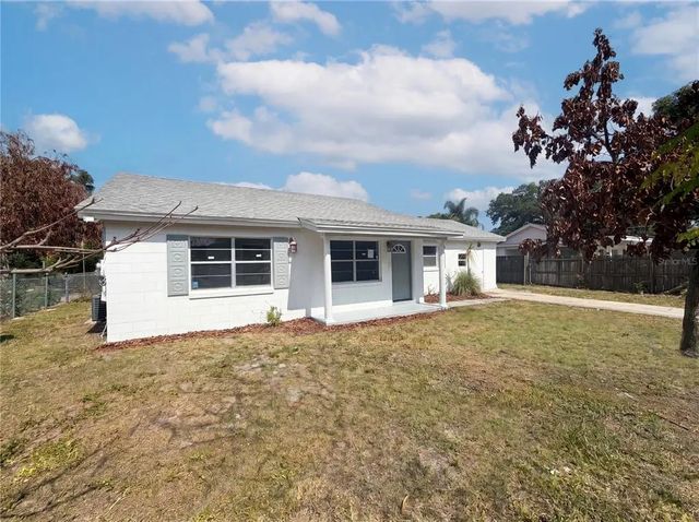 1100 Carefree Cove Drive, WINTER HAVEN