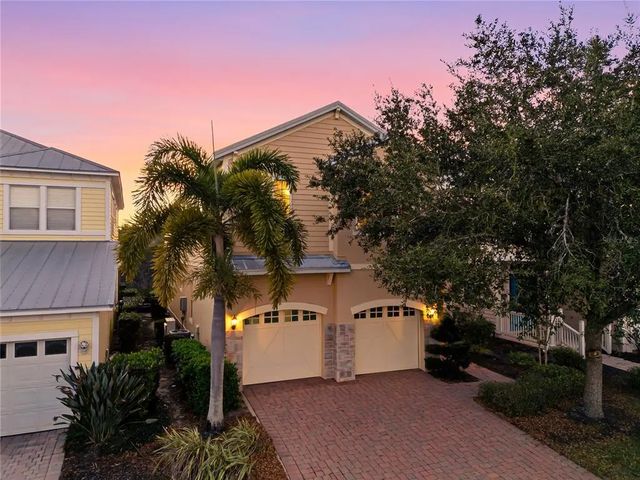 1437 Fairview Circle, REUNION