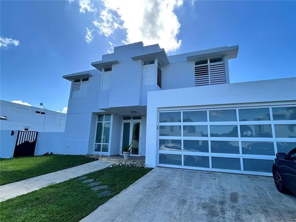 345 Calle Tulipan, CAGUAS