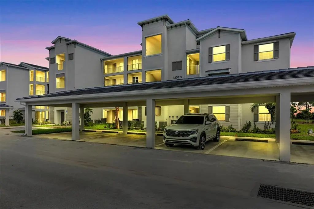 12320 Wellen Golf Street 305, VENICE