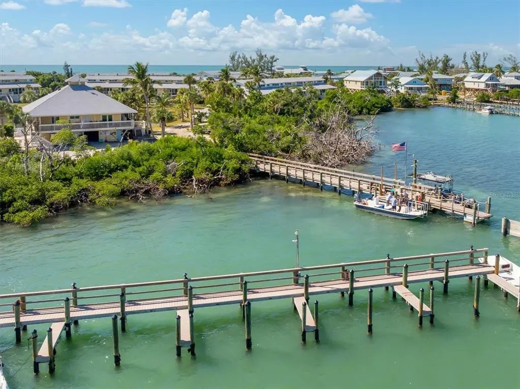 Gulf Shores Realty: 3 6b4db9f19f868198c158ea7df9d21d04 l