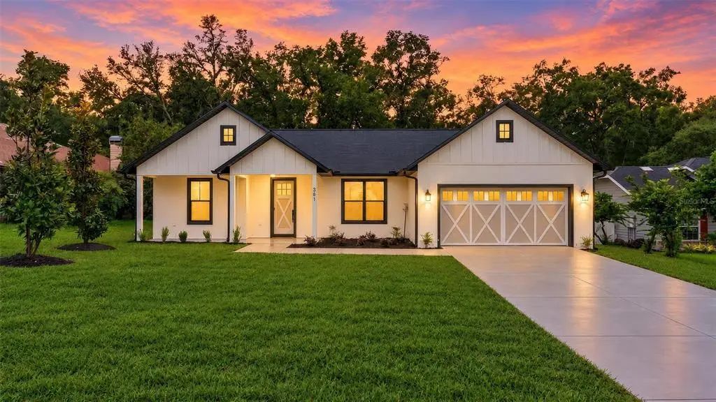 381 Carriage Lane, LADY LAKE