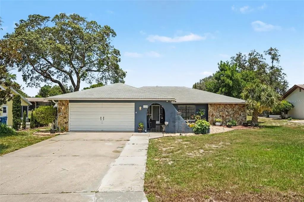 9027 Bonnet Way, WEEKI WACHEE