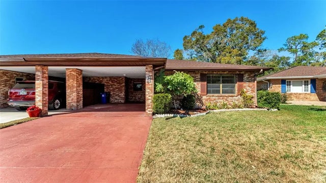 487 Lake Carolyn Circle, LAKELAND
