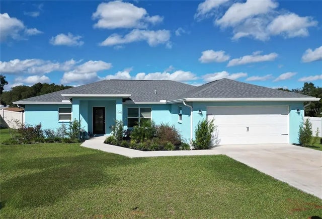 4501 E Ravenna Street, INVERNESS