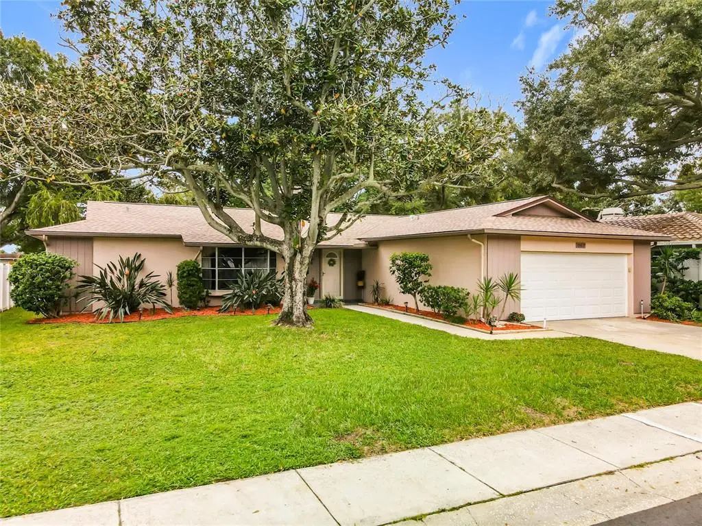 10617 Seminole Forest Street E, SEMINOLE