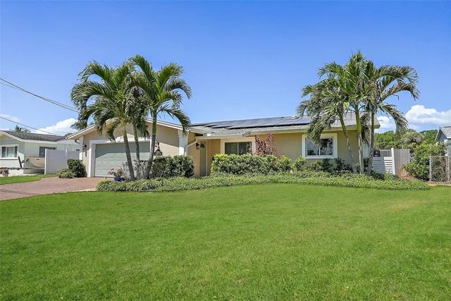 1361 46th Avenue Ne, ST PETERSBURG