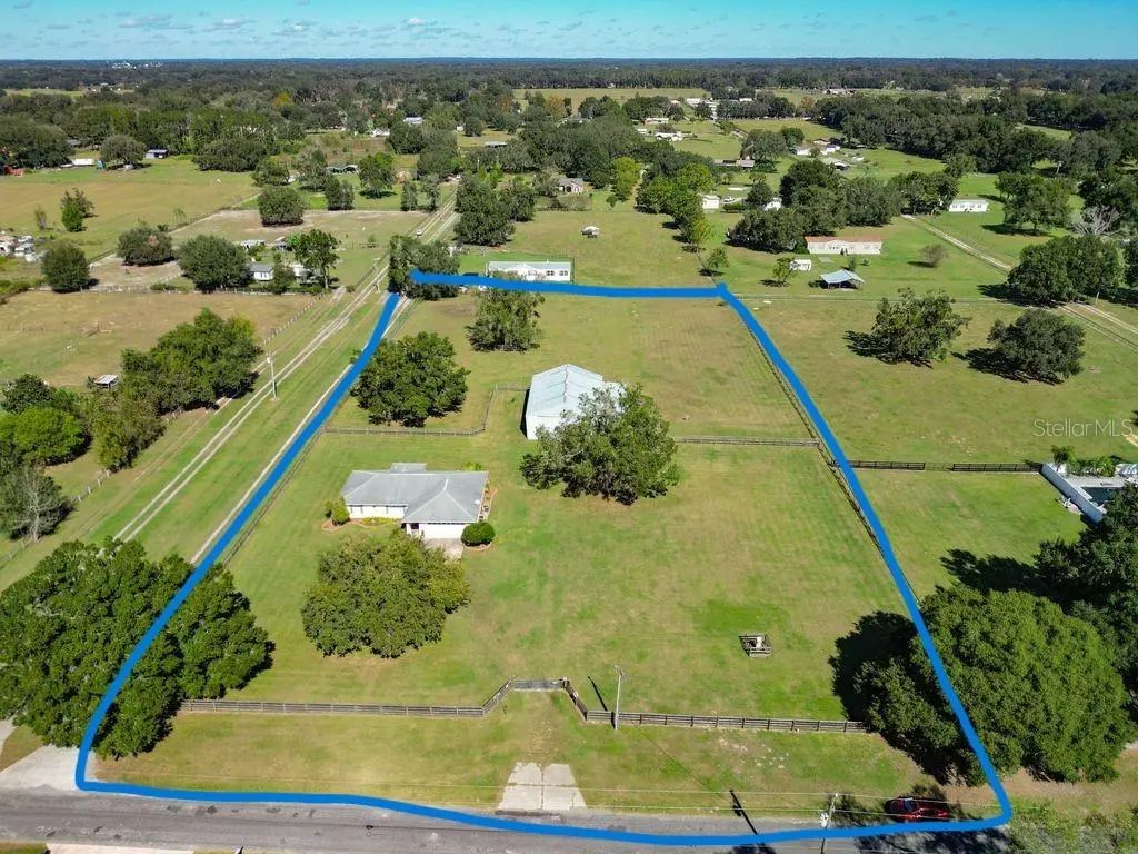 331 Se Highway 42, SUMMERFIELD
