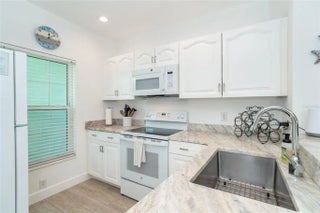 Gulf Shores Realty: 7 44c6af04a9b632f56c686017839ab373 s