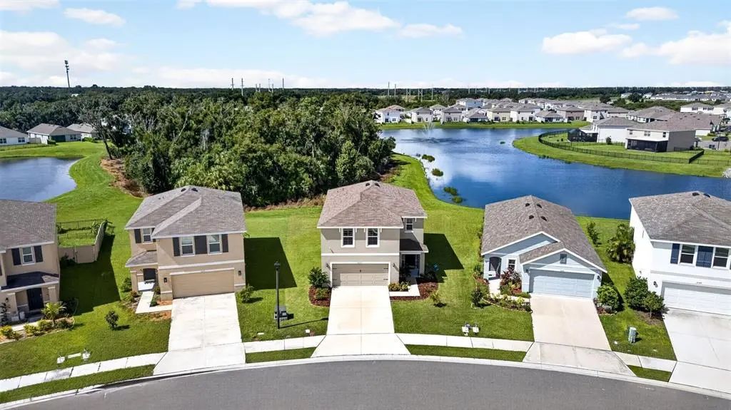10137 Charlotte Drive, PARRISH