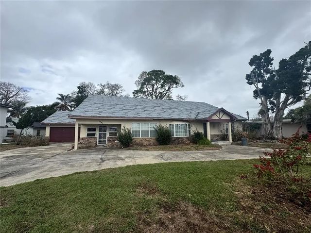 1450 W Lake Cannon Drive Nw, WINTER HAVEN