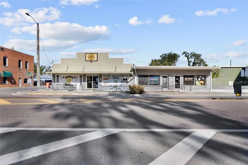 220 N Main Street, TRENTON