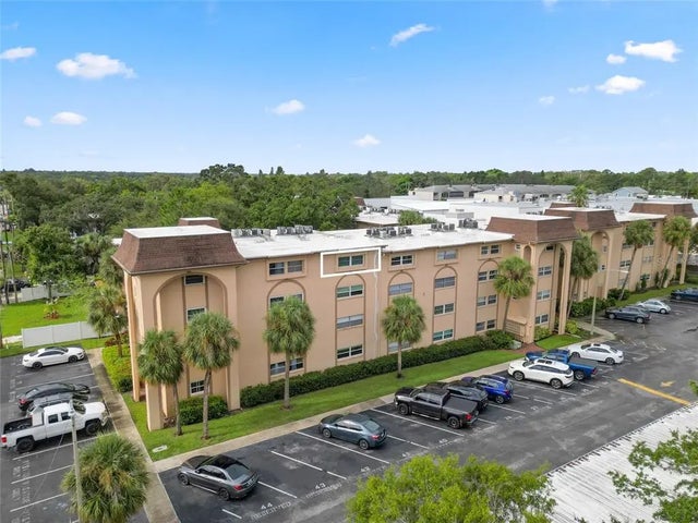 2525 W Bay Drive A44, BELLEAIR BLUFFS