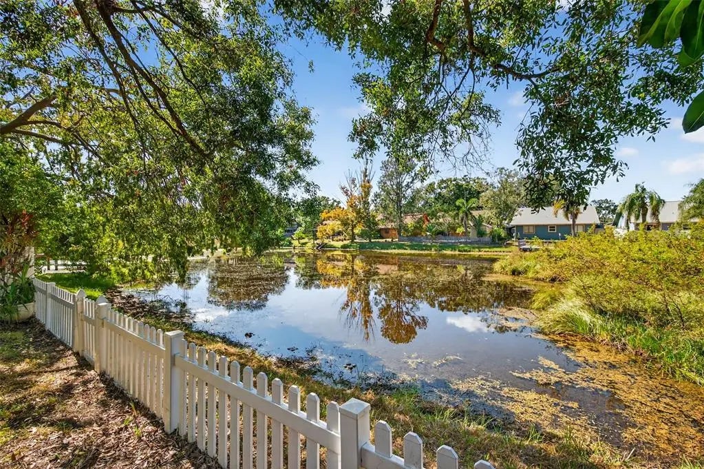 1706 Whispering Drive E, LARGO