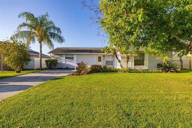 708 Wedge Lane, POINCIANA