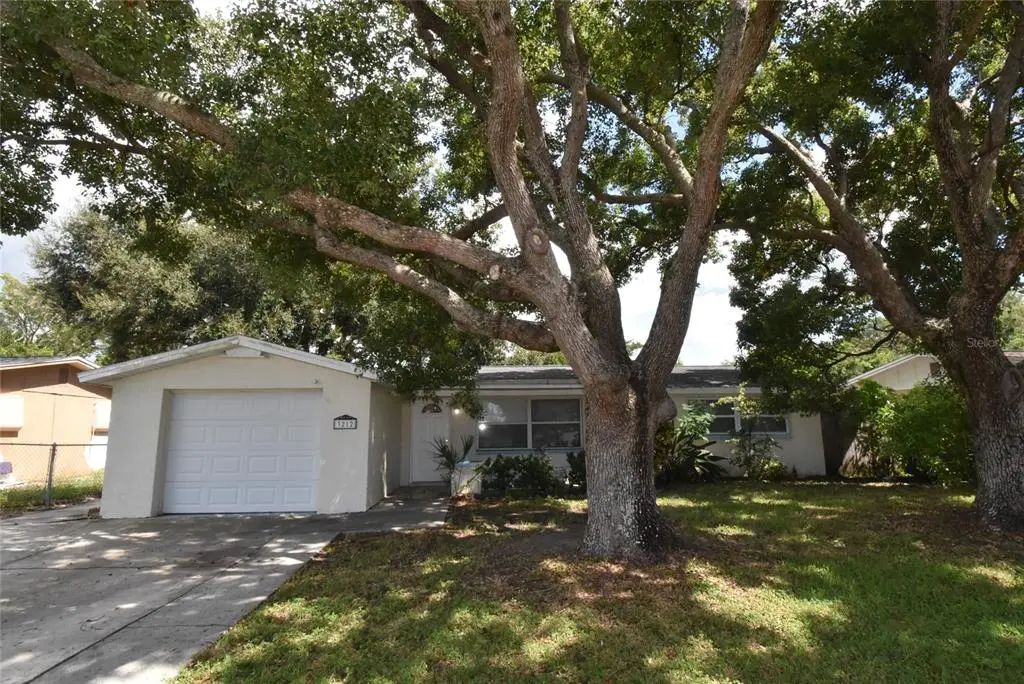 3212 Blue Bird Drive, HOLIDAY