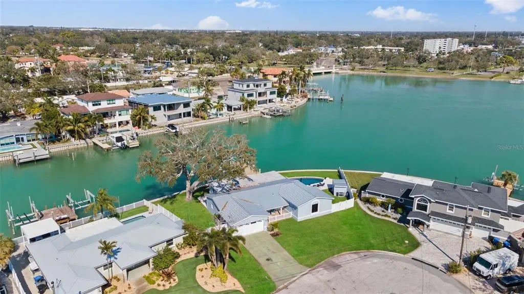 7811 1st Avenue S, ST PETERSBURG