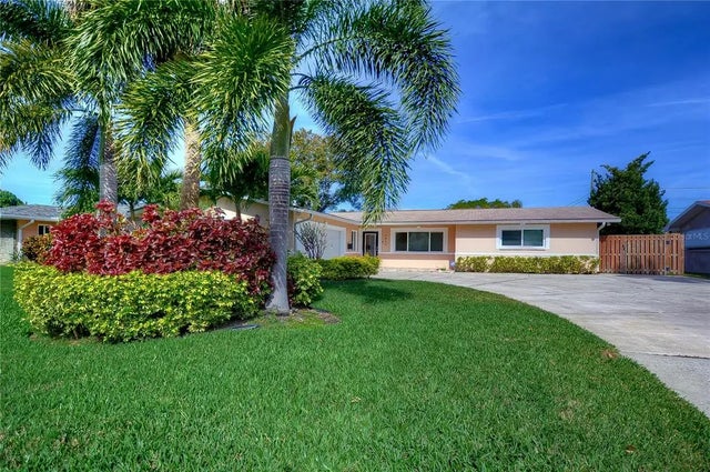 2645 63rd Avenue S, ST PETERSBURG