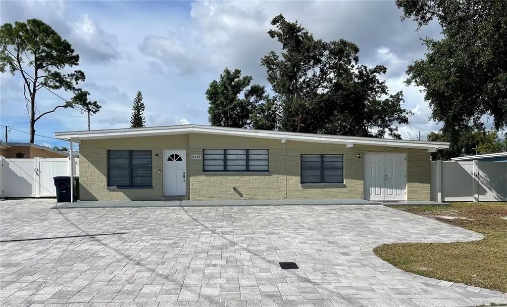 2307 W Hamilton Avenue, TAMPA