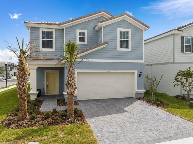 7180 Oakmoss Loop, DAVENPORT