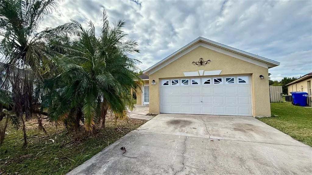 2413 Sonja Court, KISSIMMEE