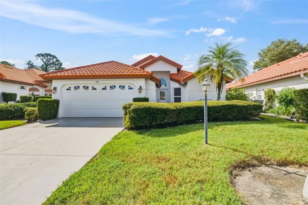 924 Harbor Town Drive, VENICE