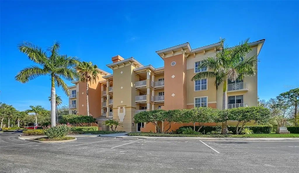 6465 Watercrest Way 301, LAKEWOOD RANCH