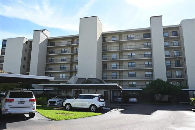 2800 Cove Cay Drive 5d, CLEARWATER