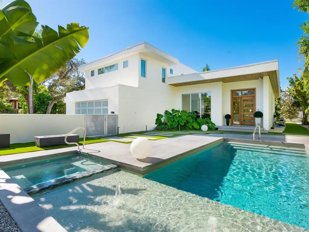 2624 Mulberry Terrace