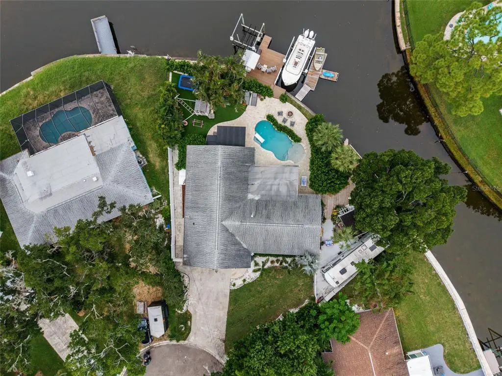 4785 Butterfly Place Ne, ST. PETERSBURG