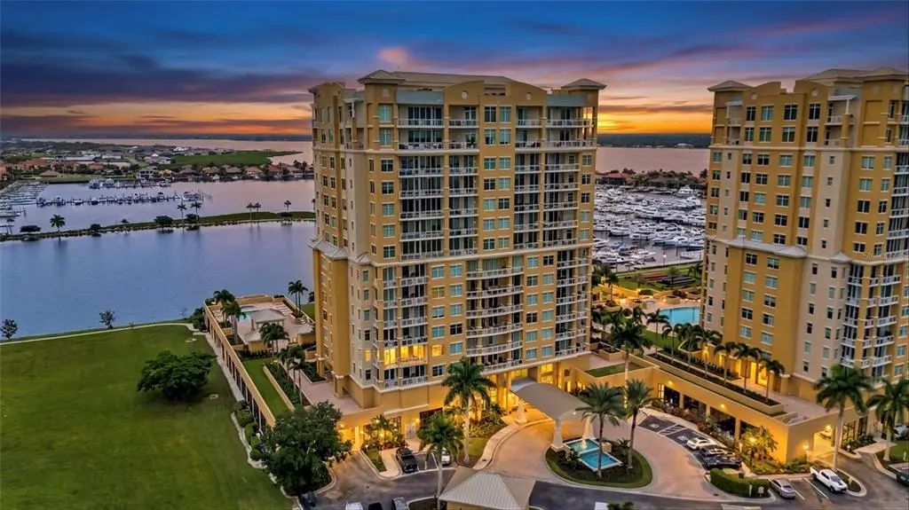 140 Riviera Dunes Way 306, PALMETTO