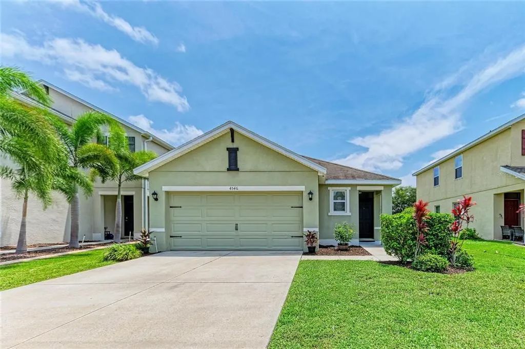 4546 Lindever Lane, PALMETTO