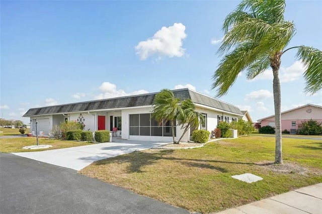 334 Club Manor Drive, SUN CITY CENTER