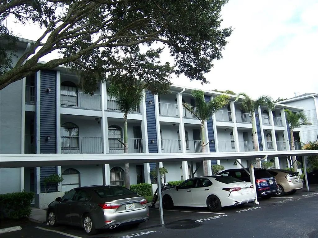 25204 Northlake Drive 25204, SANFORD