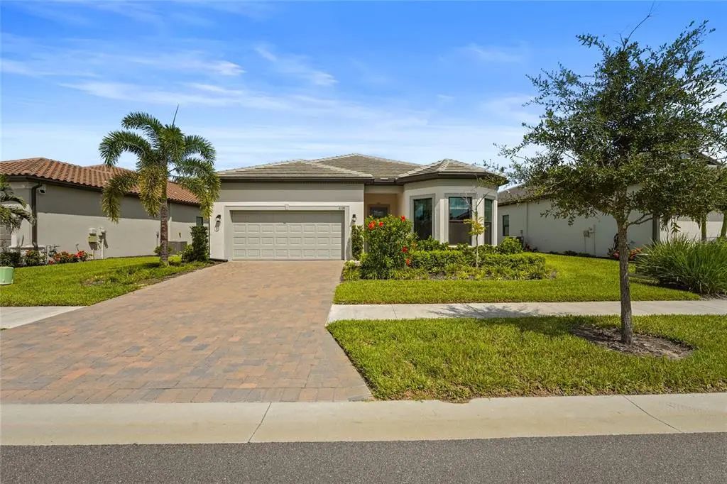 6128 Talon Preserve Drive, NOKOMIS