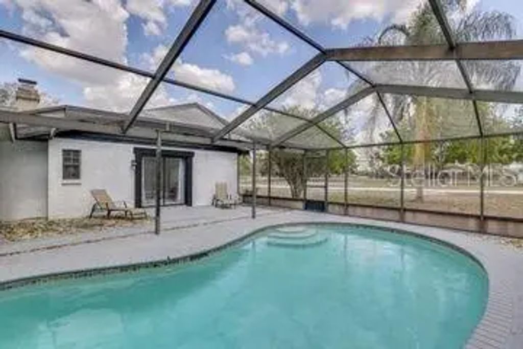 920 Lakeview Drive, WIMAUMA