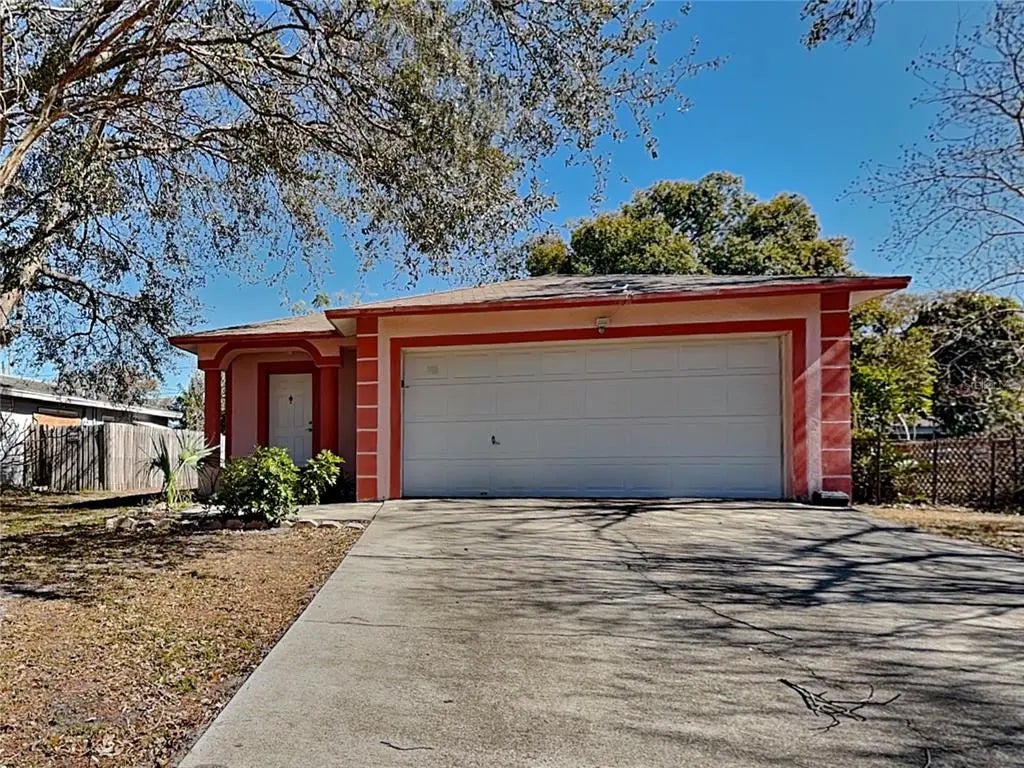 105 Melody Lane, LARGO