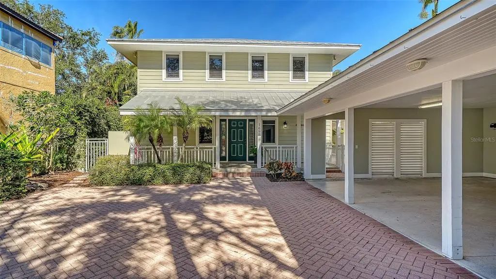 1695 Hyde Park Street, SARASOTA