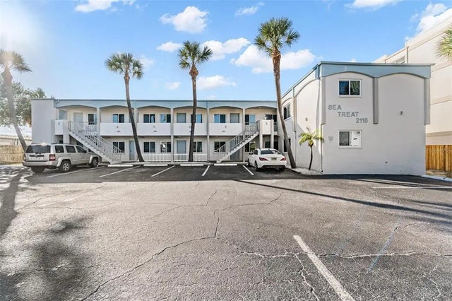 2110 Gulf Boulevard 8, INDIAN ROCKS BEACH