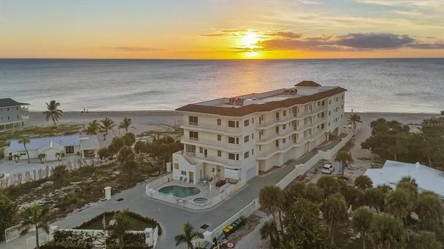 Photo of Listing #D6145595