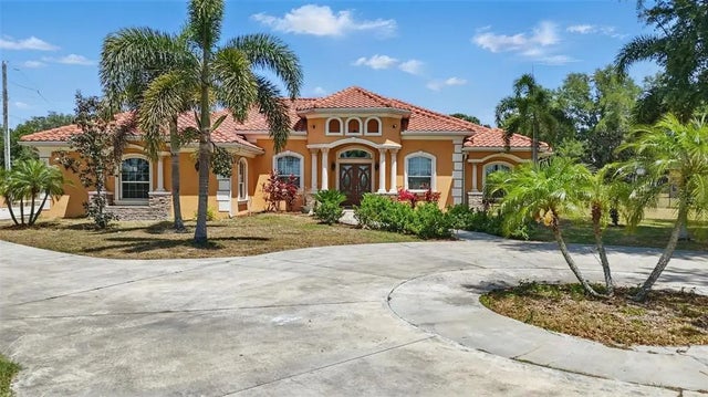 2202 Sparkman Road, PLANT CITY