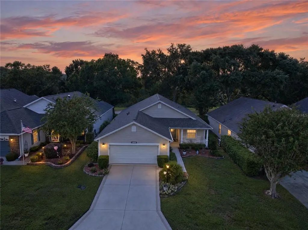 25005 Cranes Roost Circle, LEESBURG