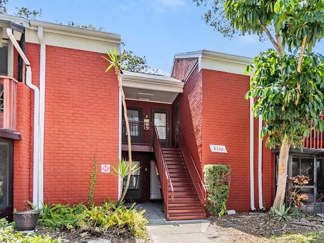 8220 12th Way N G, ST PETERSBURG