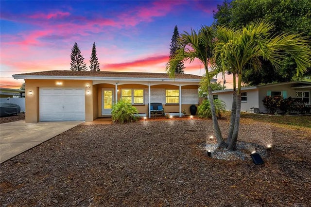 272 Wertz Drive, LARGO