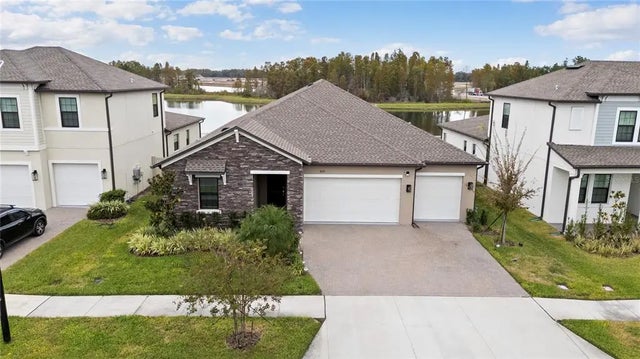 8692 Little Bluestem Drive, LAND O LAKES