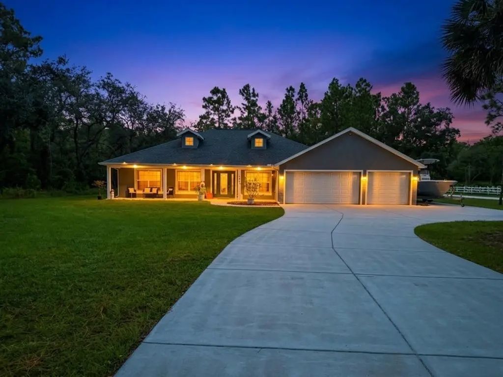 10361 Thrasher Avenue, WEEKI WACHEE